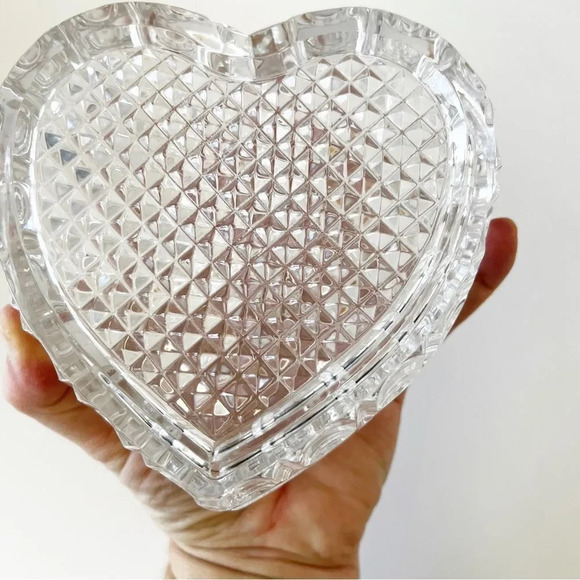 Bohemian Cut Czech Crystal Heart Shaped Lidded Bowl In Box Jewelry Holder Love - Picture 2 of 8